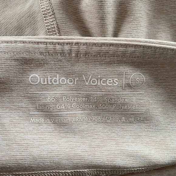 Outdoor Voices 7/8 Dipped Warmup Leggings Size Small Oatmeal, Moss and Fog - Picture 3 of 11